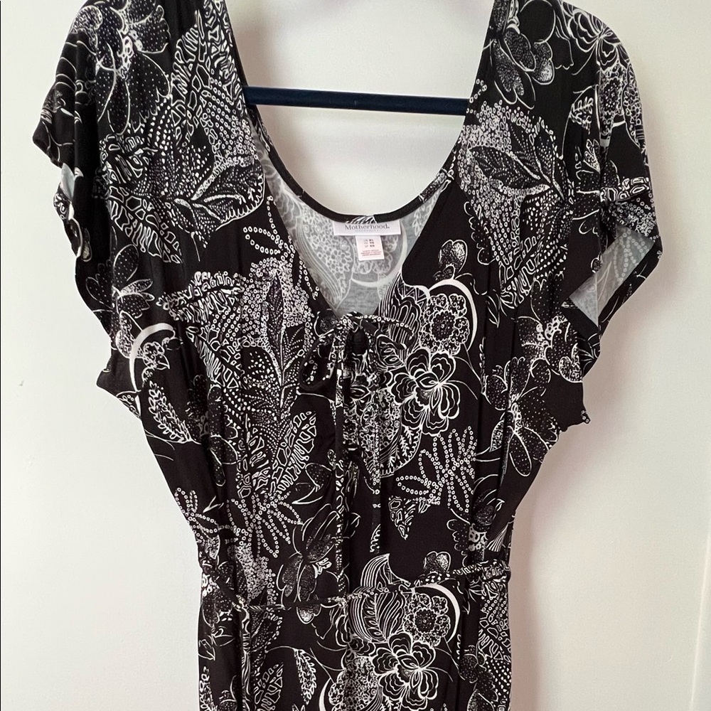 Black and white maternity dress - XL